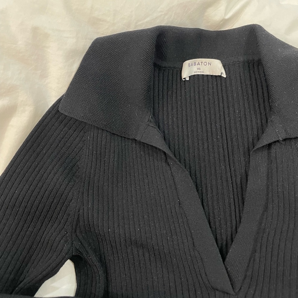 Aritzia Babaton Sculpt Knit Polo Longsleeve - Picture 4 of 5